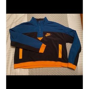 Nike Colorblock Cropped Sweatshirt